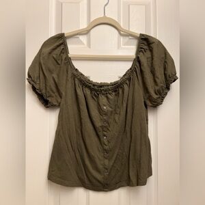 American Eagle M olive green 100 cotton top short puff sleeve
